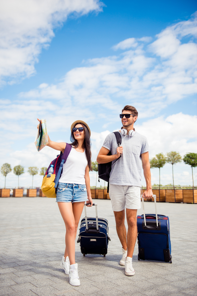 The Jet-Setter’s Guide: Managing Invisalign on Long Flights from MIA